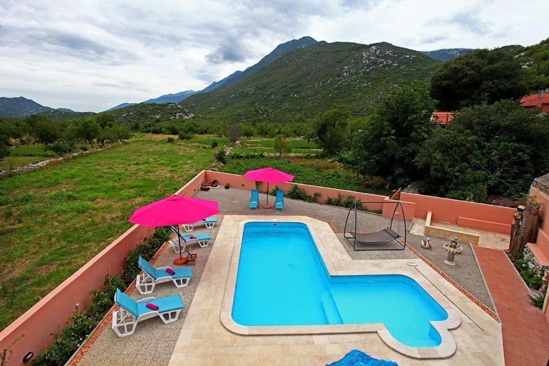 Holiday Home Perunika Zezevica 외부 사진
