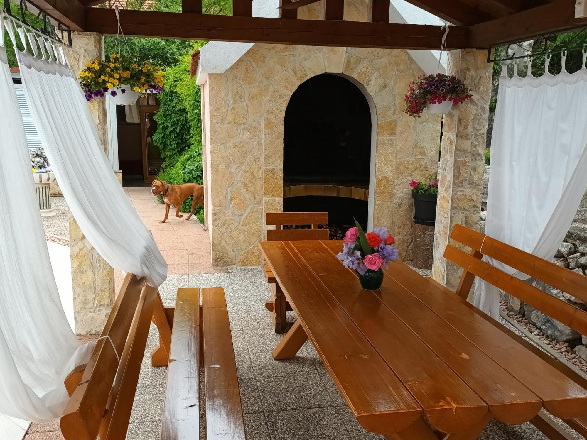 Holiday Home Perunika Zezevica 외부 사진