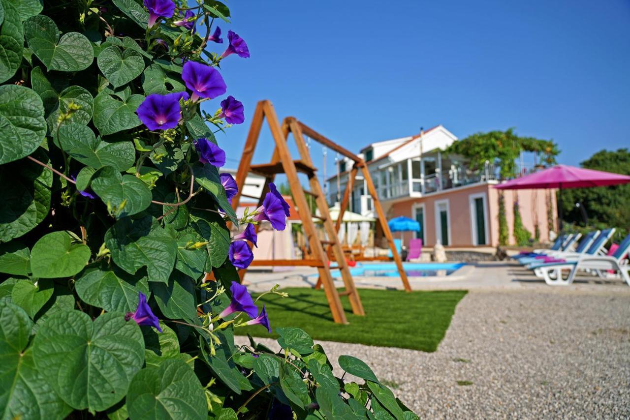 Holiday Home Perunika Zezevica 외부 사진